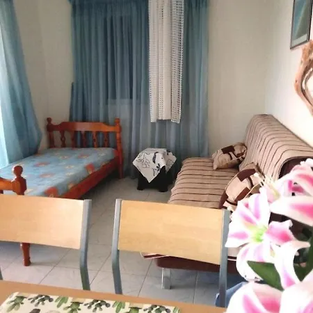 To Ampelaki アパート Tsoukaládhes