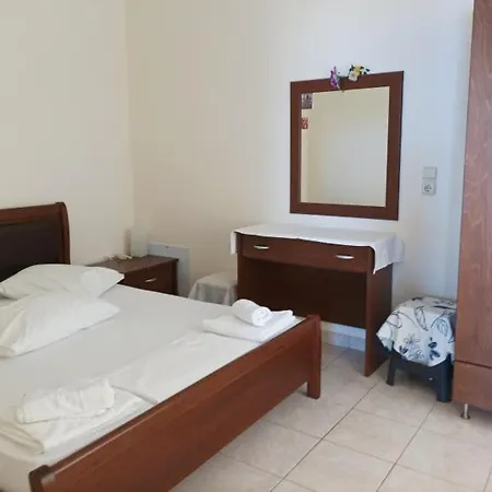 To Ampelaki アパート