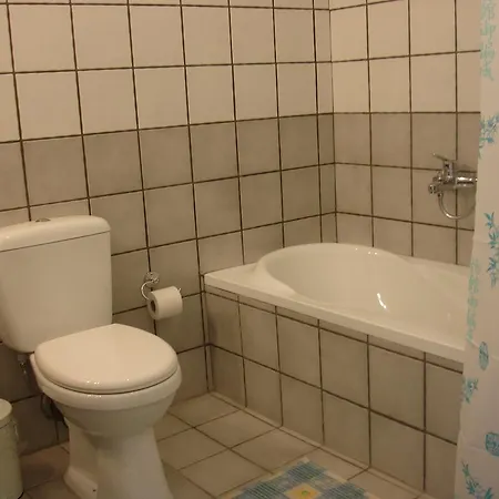 To Ampelaki アパート *