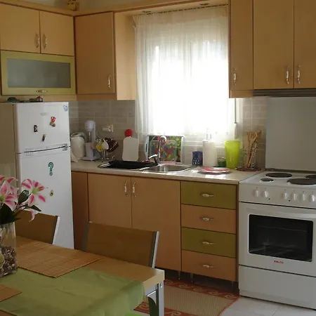 To Ampelaki アパート Tsoukaládhes