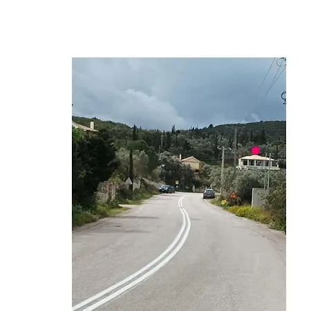 To Ampelaki Tsoukaládhes