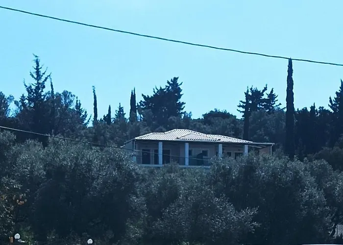 Daire To Ampelaki Tsoukaládhes