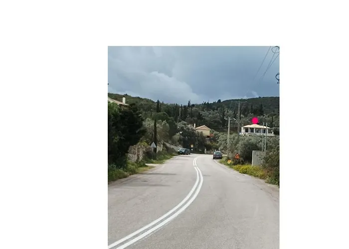 To Ampelaki Tsoukaládhes
